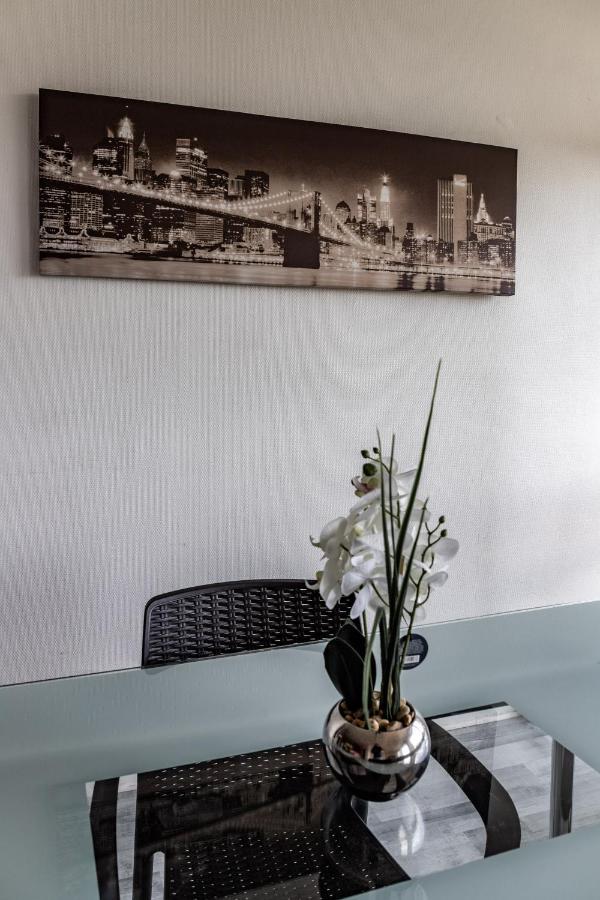 Cap Sud - 53M2- Vue Pyrenees- Hypercentre-Wifi Fibre -Nouvelle Literie Apartment Тарб Екстериор снимка
